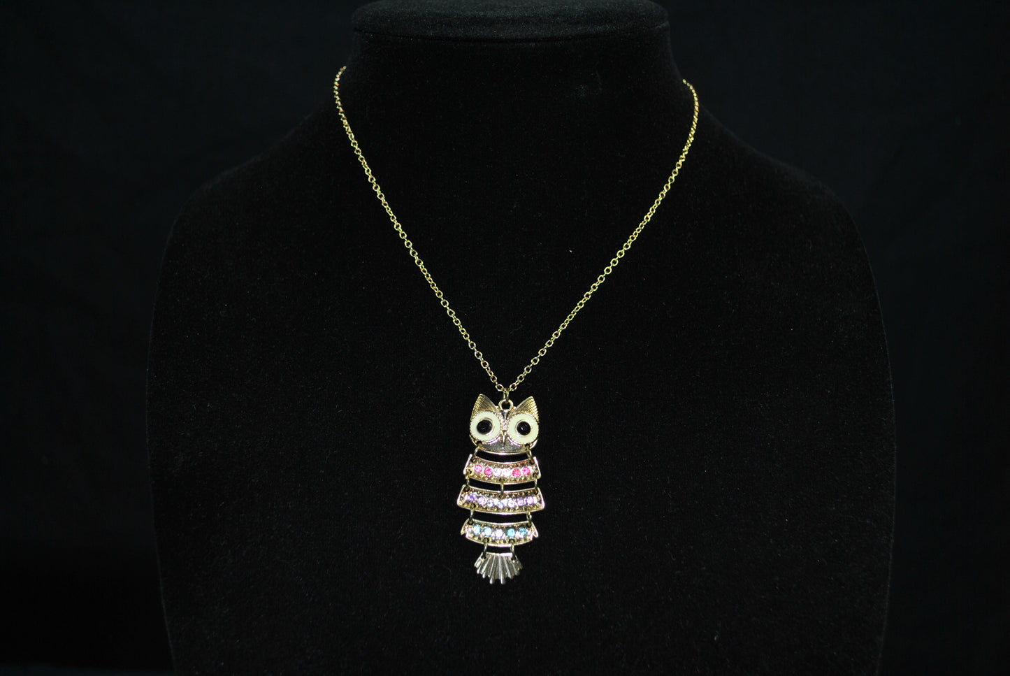 Vintage/Retro Claires Hinged Owl Pendent and Chain