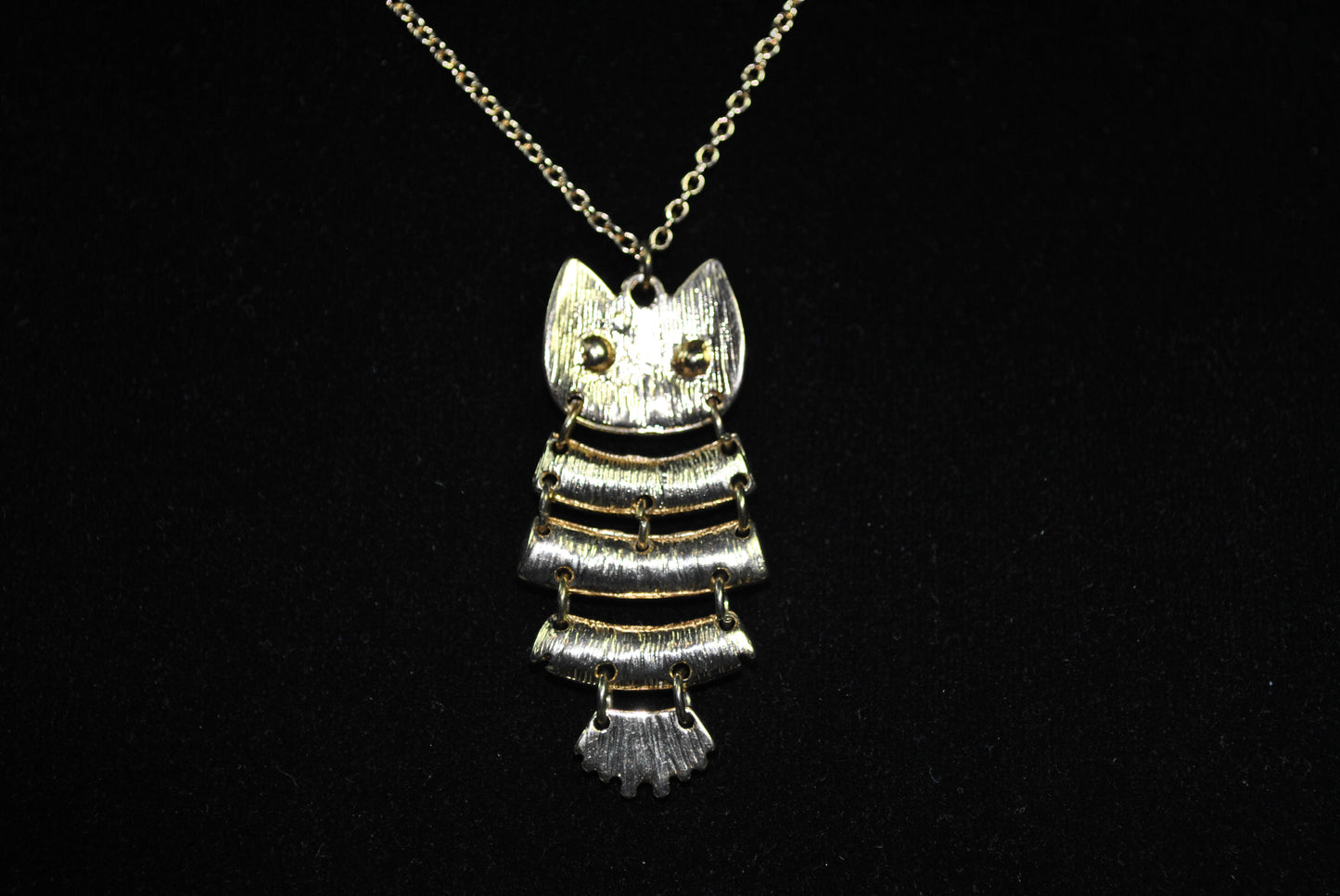 Vintage/Retro Claires Hinged Owl Pendent and Chain