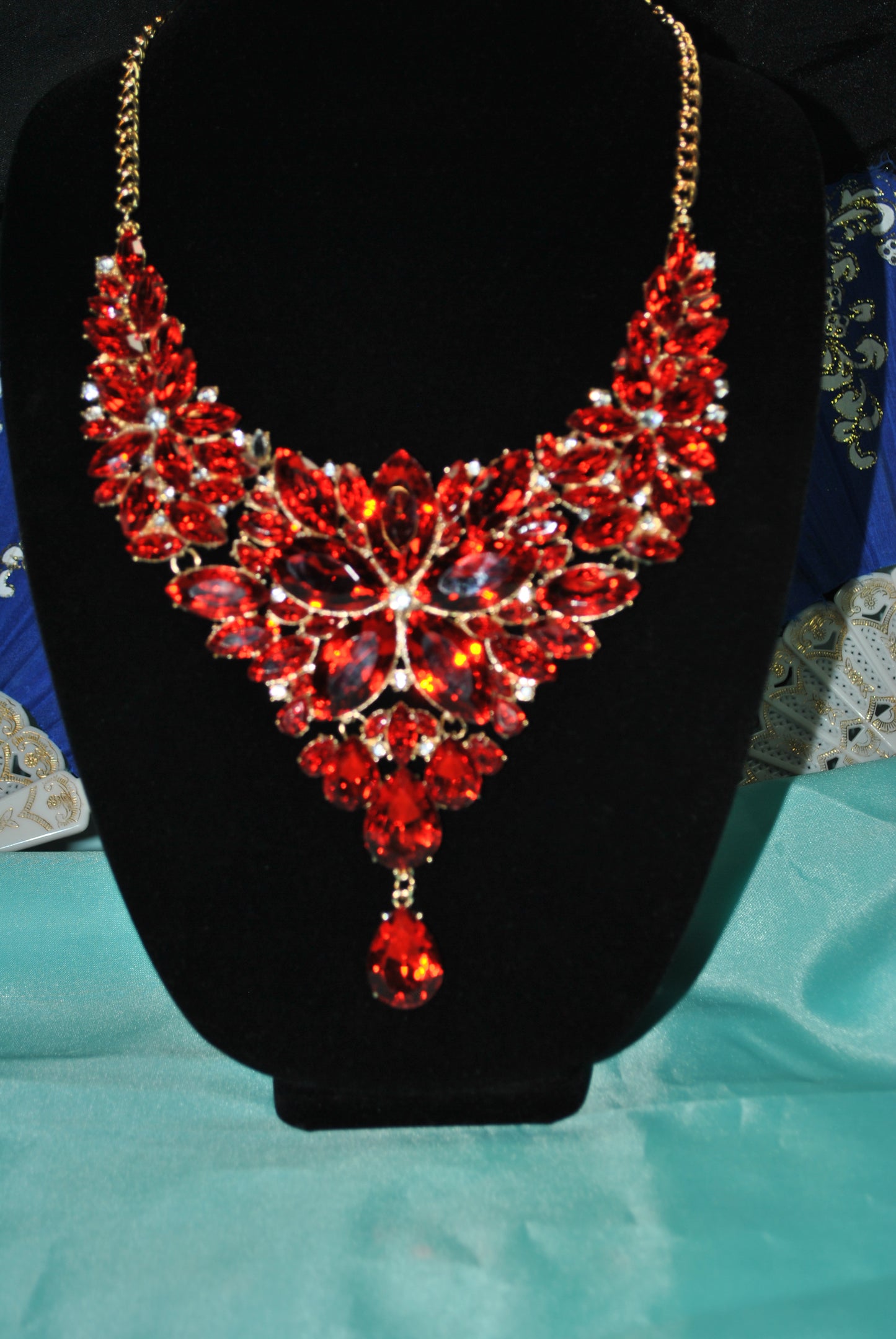 Elegant Red Baroque Statement Necklace